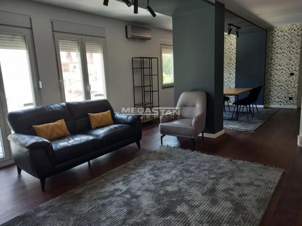 Izdavanje, dvosoban stan, 59m², Lipov Lad, Zvezdara Sve Podlokacije