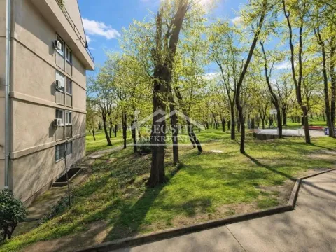 Prodaja, trosoban stan, 71m², Čukarica, Beograd - image 9