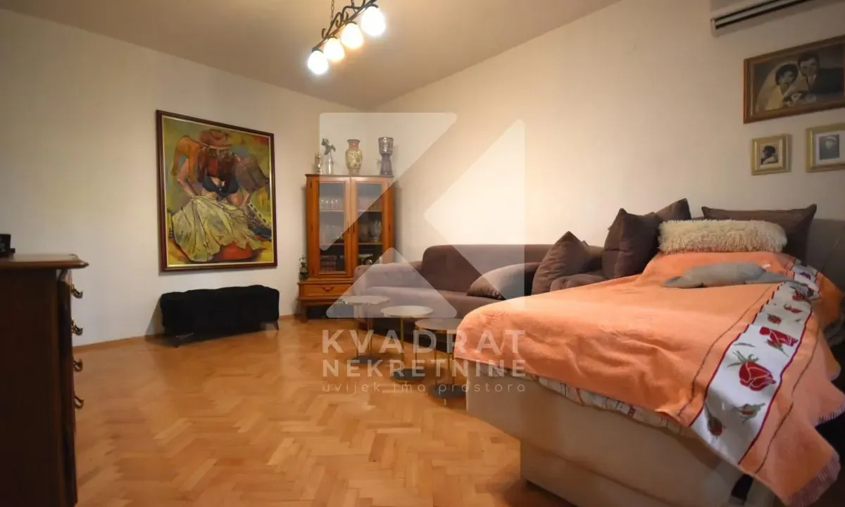 Prodaja, trosoban stan, 120m², Pobrežje, Podgorica