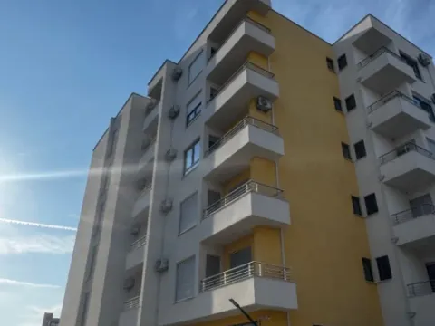 Prodaja, jednosoban stan, 47m², Ulcinj, Crna Gora - image 1