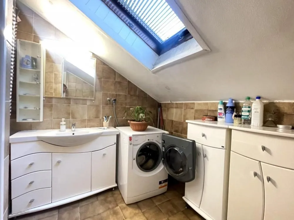 Sale, apartment, 138m², Lekino Brdo, Voždovac Sve Podlokacije