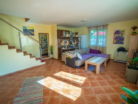 Prodaja, kuća, 140m², Beočin, Srbija - image 23