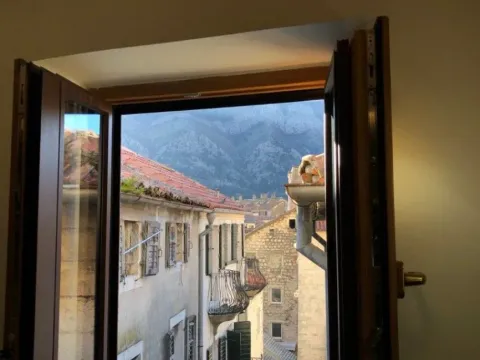 Prodaja, jednosoban stan, 87m², Grad, Kotor - image 8