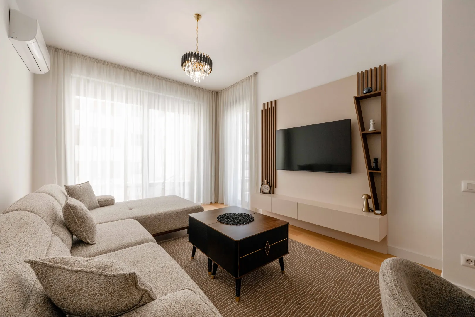 Rent, two bedroom apartment, 64m², Bečići, Budva