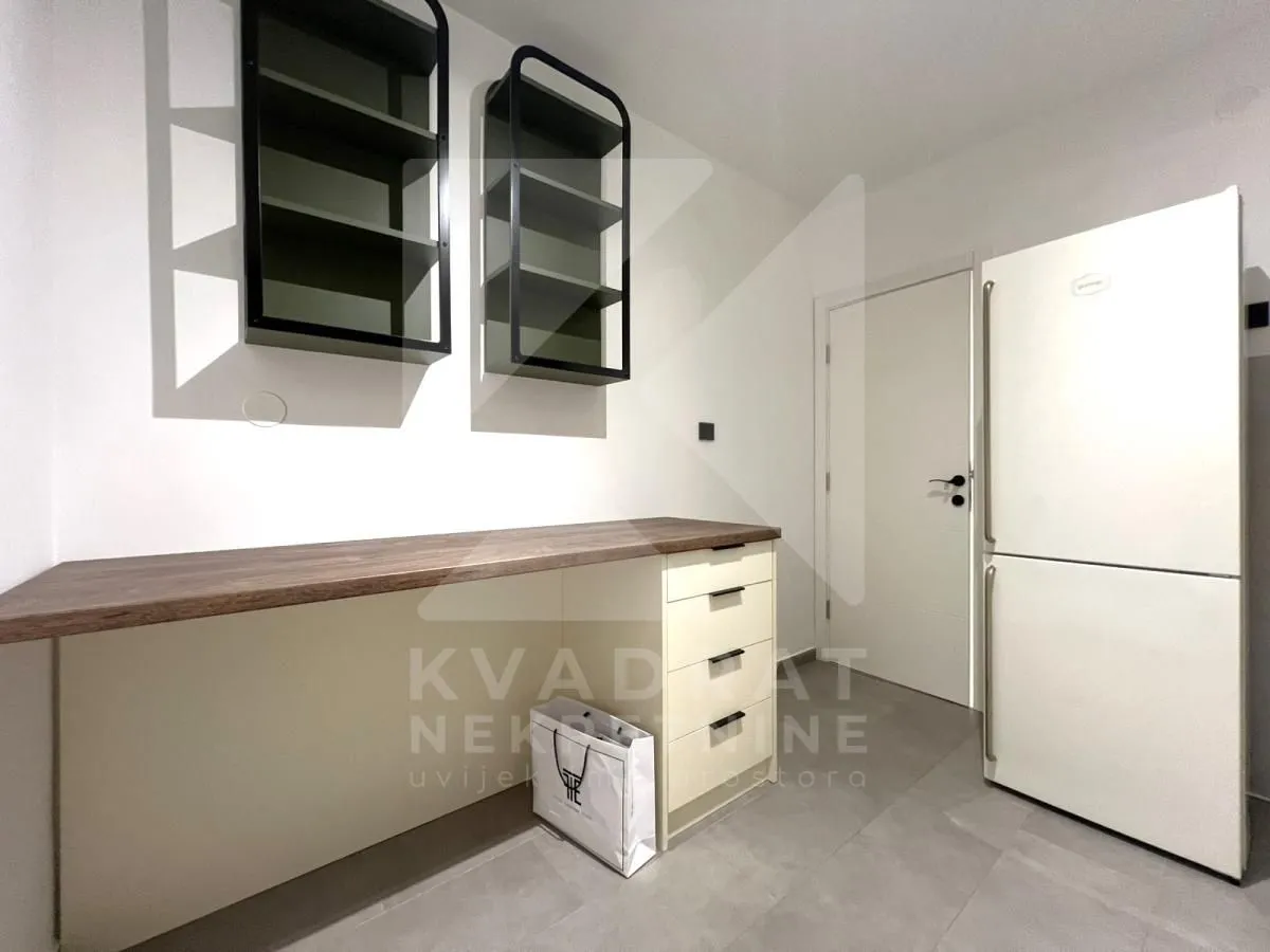 Rent, office space, 66m², Zabjelo, Podgorica