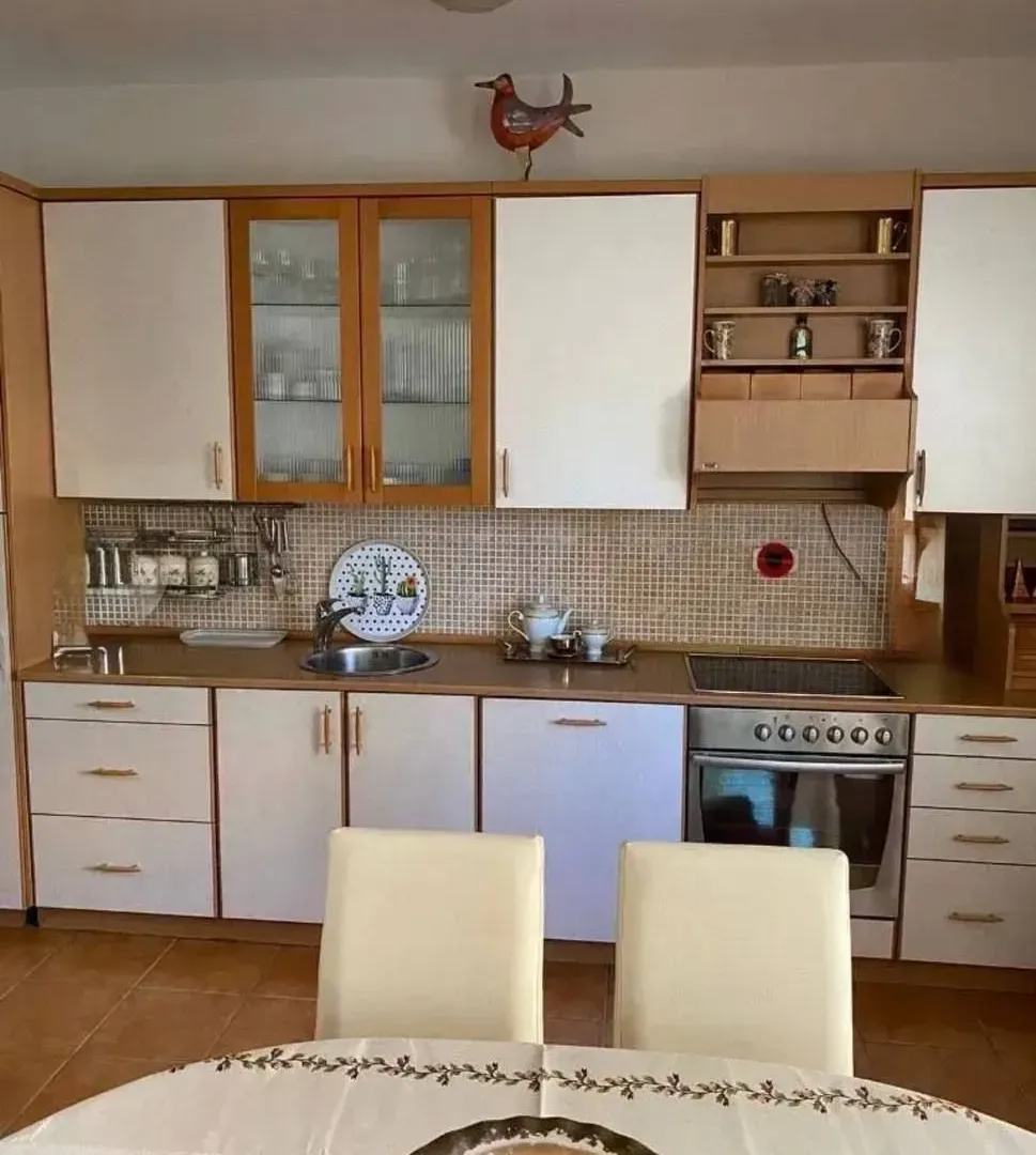 Rent, three bedroom apartment, 100m², Centar, Podgorica