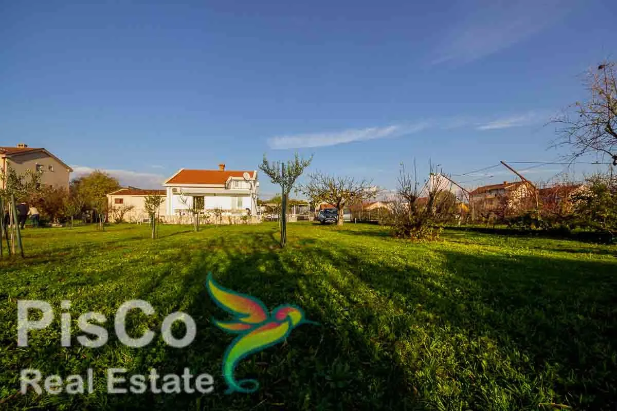 Izdavanje, kuća, 100m², Gornja Gorica, Podgorica