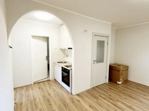 Sale, house, 453m², Sremčica, Beograd - image 12