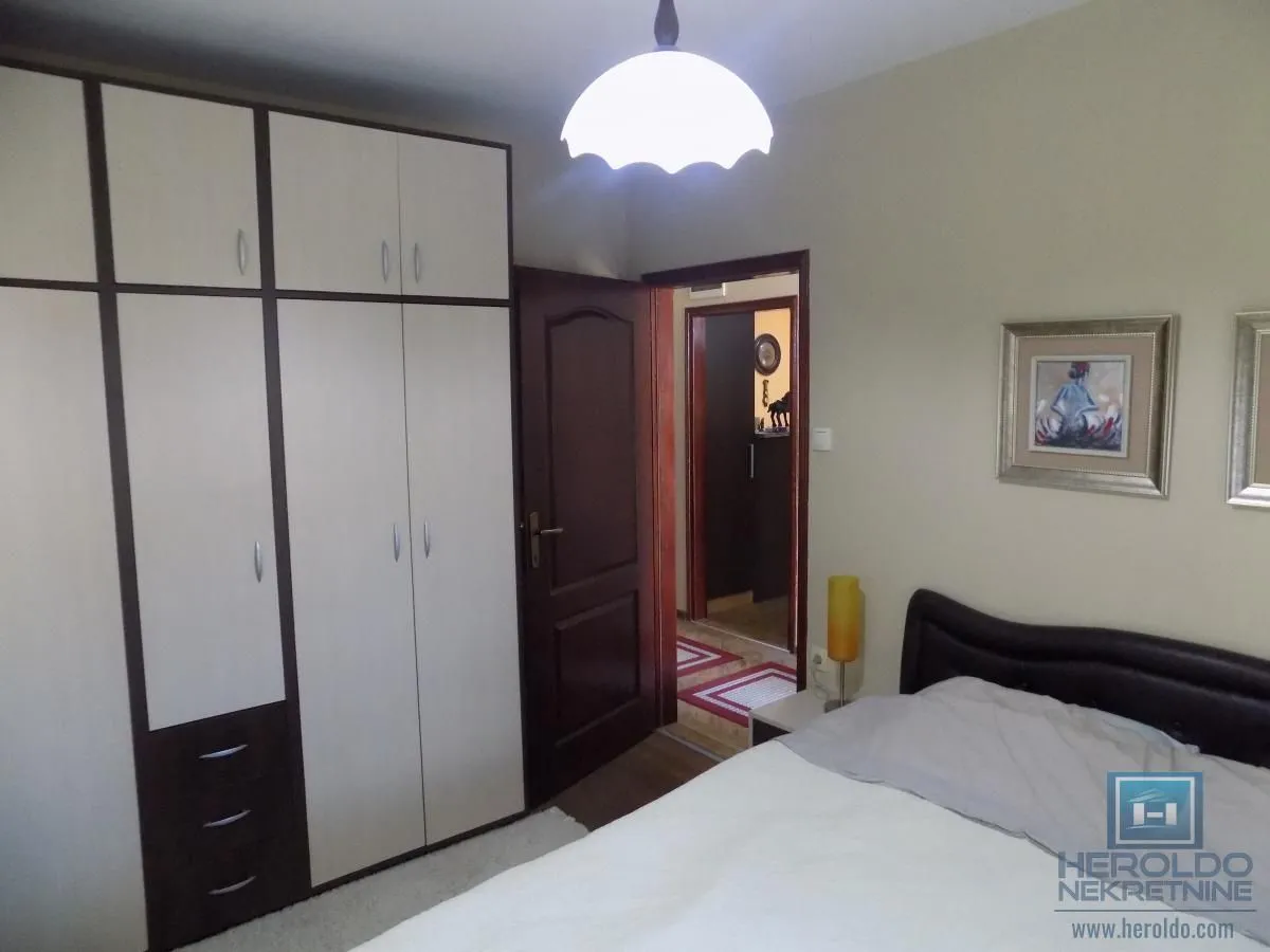 Sale, house, 96m², Karadjordjevo brdo, Paraćin