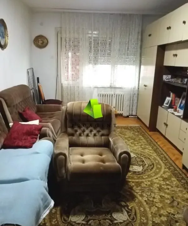 Prodaja, četvorosoban stan, 80m², Palilula, Niš