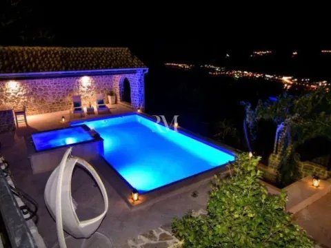 Izdavanje, kuća, 281m², Dub, Kotor - image 6