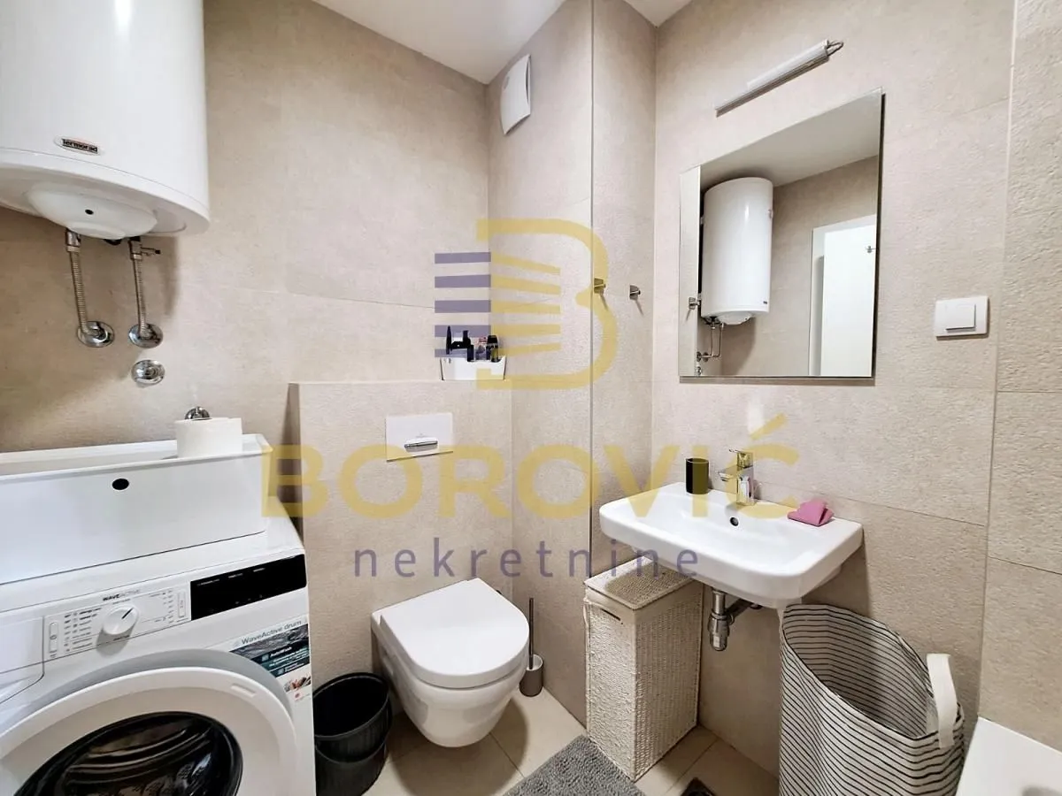 Rent, two bedroom apartment, 44m², Vračar Sve Podlokacije, Beograd