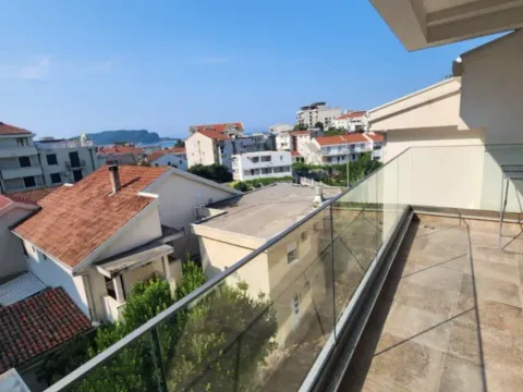 Izdavanje, dvosoban stan, 60m², Budva, Crna Gora - image 8