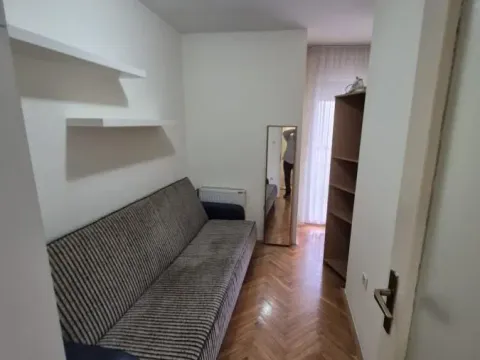 Rent, one bedroom apartment, 40m², Grbavica, Novi Sad Sve Podlokacije - image 7