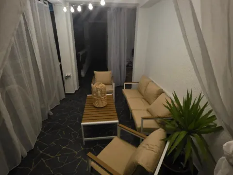 Izdavanje, jednosoban stan, 98m², Đenovići, Herceg Novi - image 17