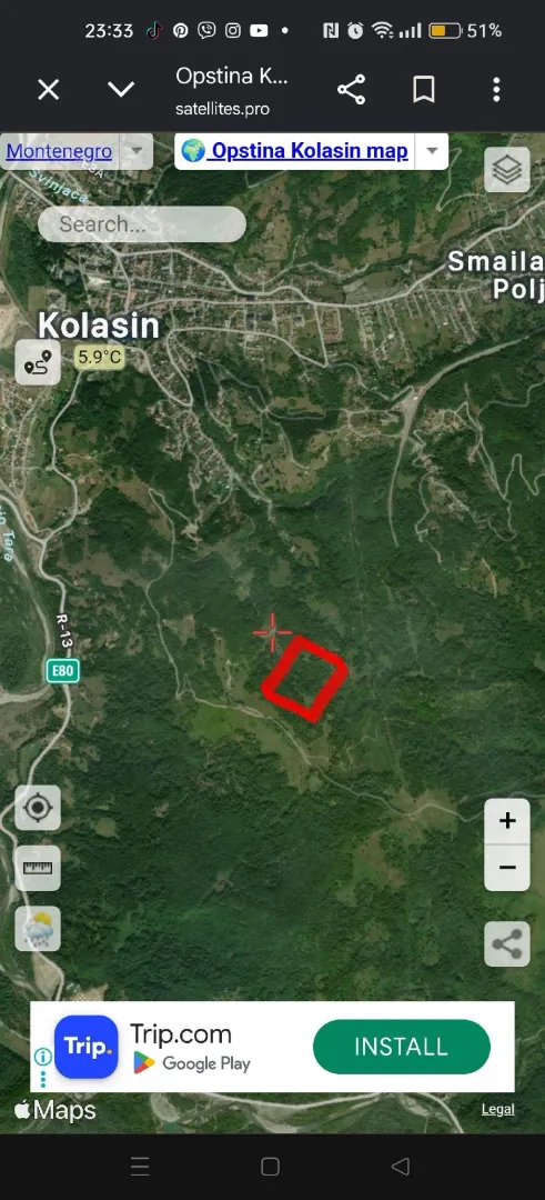 Satelitski prikaz mape sa označenom lokacijom zemljišta.