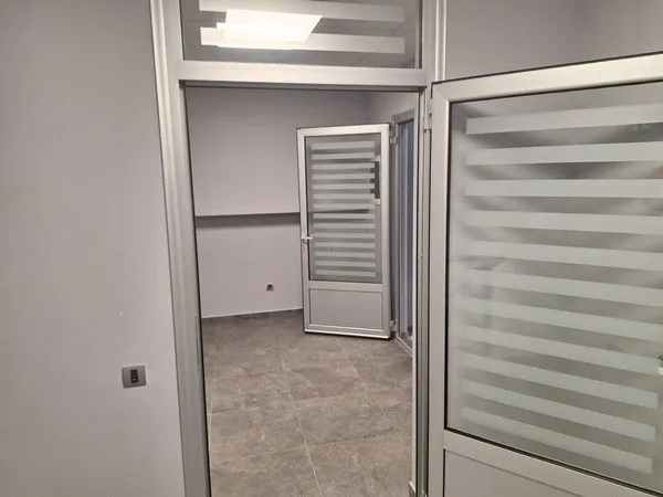 Rent, office space, 1700m², Zemun Sve Podlokacije, Beograd