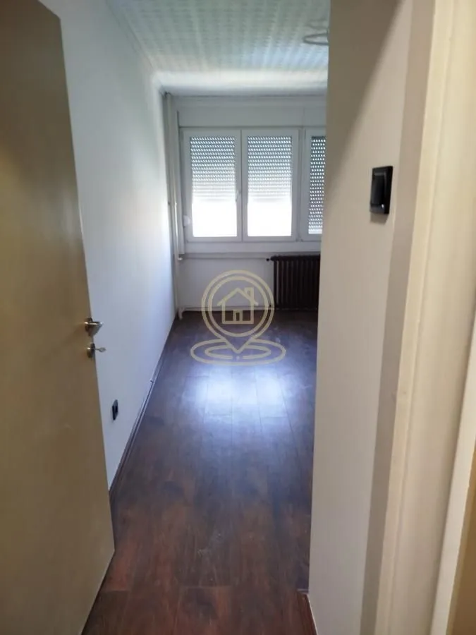 Prodaja, trosoban stan, 70m², Medijana, Niš