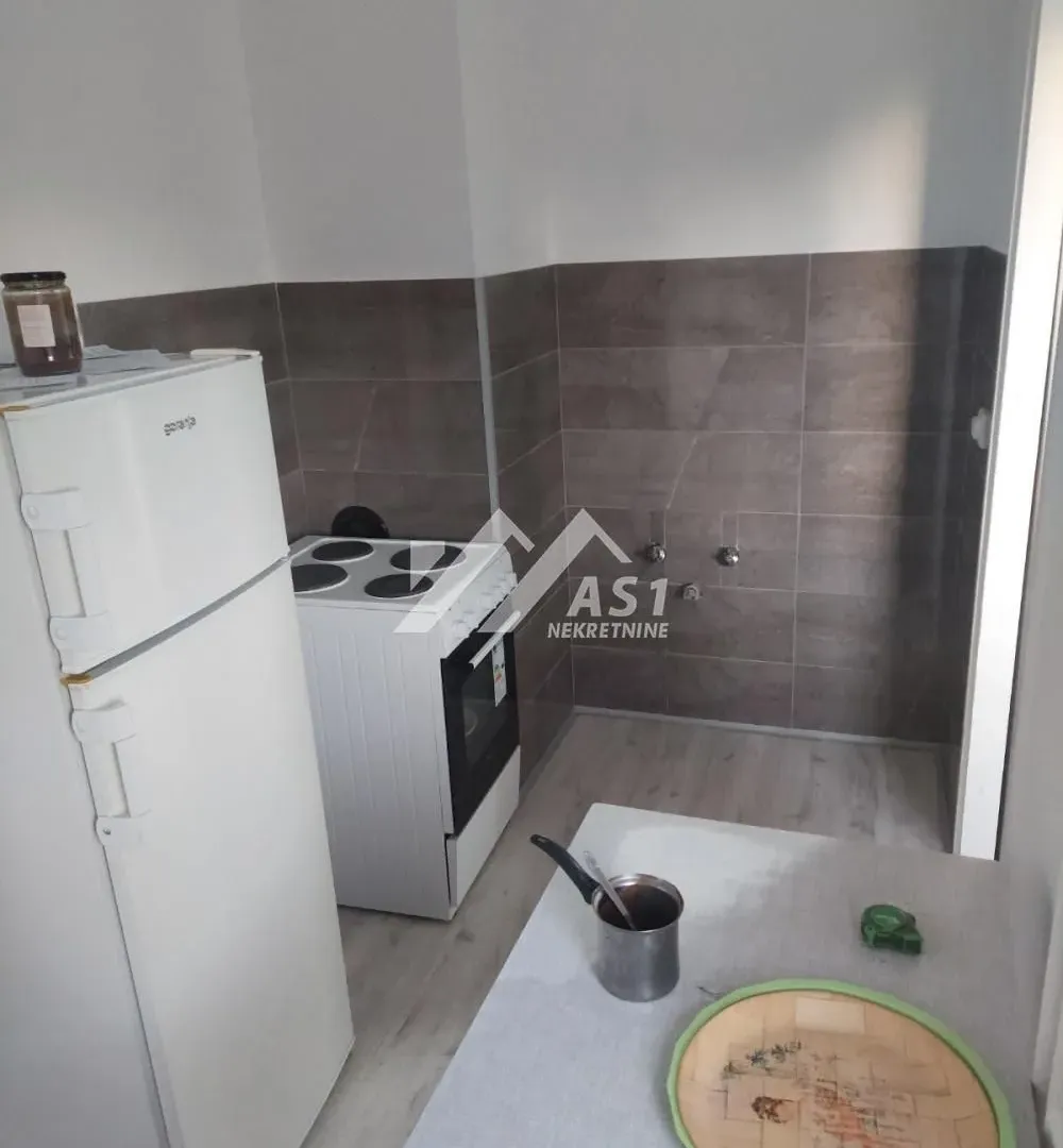 Izdavanje, trosoban stan, 78m², Liman 3, Novi Sad Sve Podlokacije