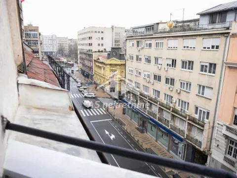 Izdavanje, trosoban stan, 73m², Stari Grad, Beograd - image 8