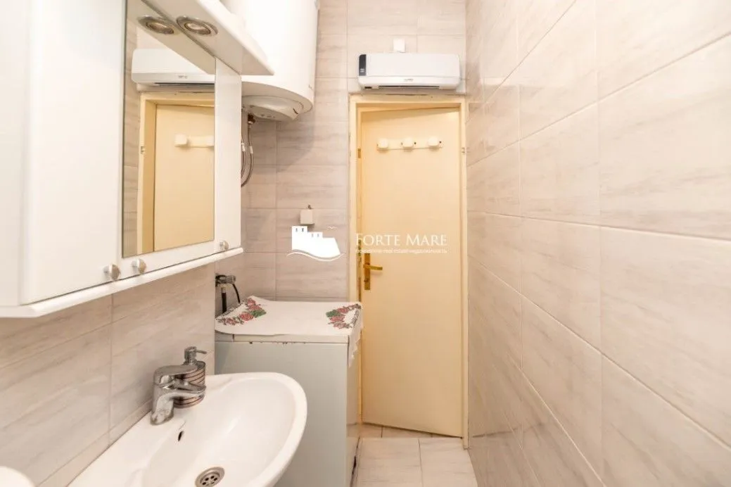 Prodaja, trosoban stan, 94m², Herceg Novi, Crna Gora