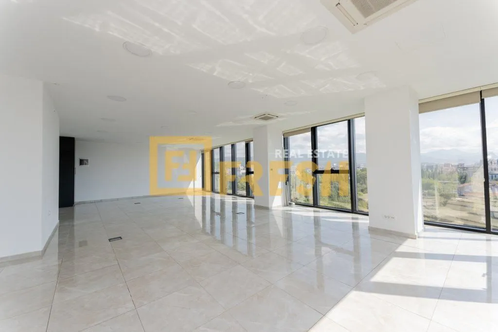 Rent, office space, 100m², Preko Morače, Podgorica
