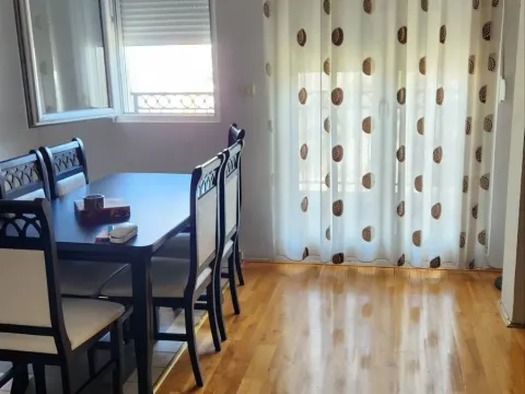 Izdavanje, jednosoban stan, 61m², Pobrežje, Podgorica - image 10