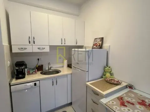 Rent, studio apartment, 26m², Podgorica, Crna Gora - image 4