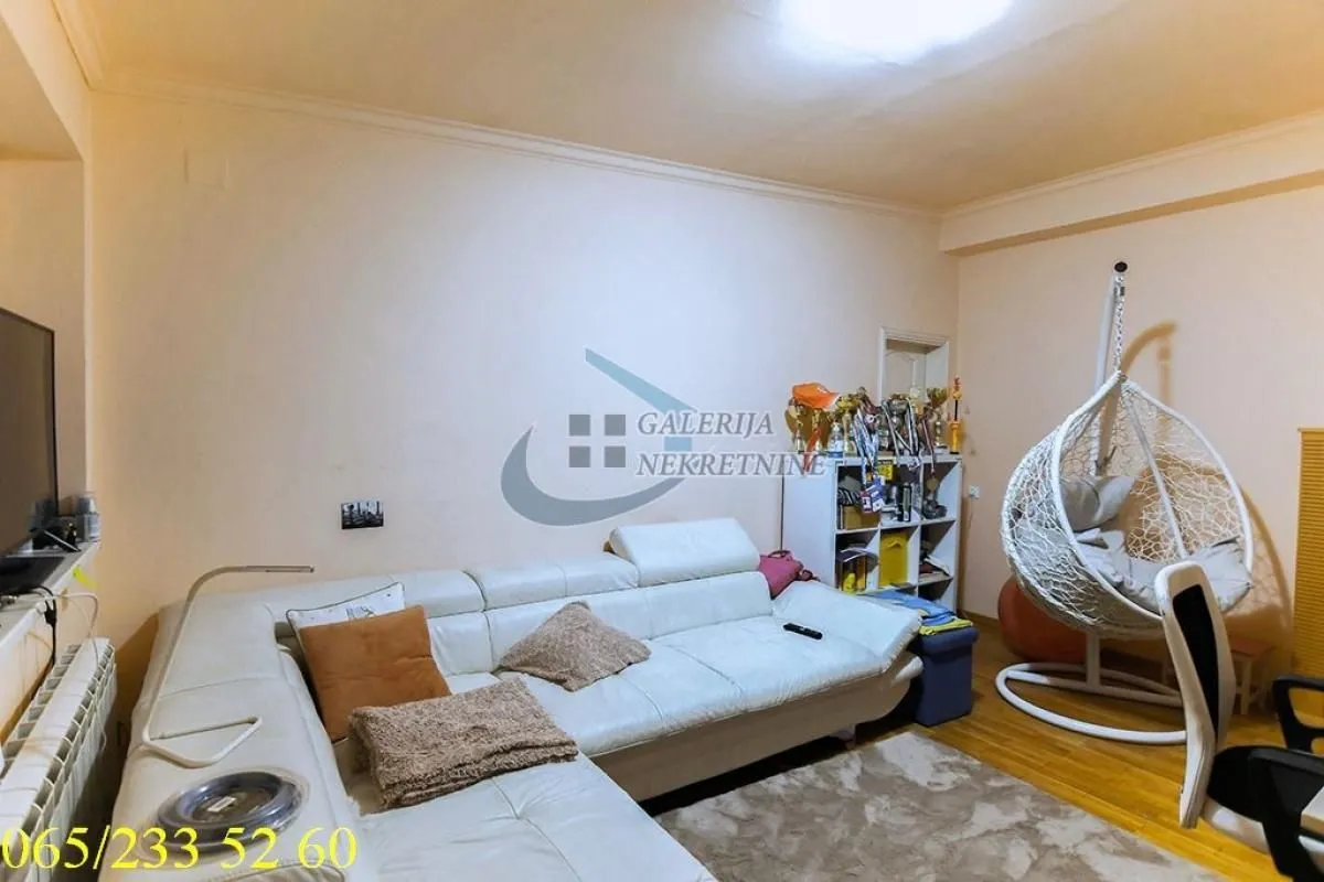 Sale, four bedroom apartment, 202m², Savski Venac, Beograd
