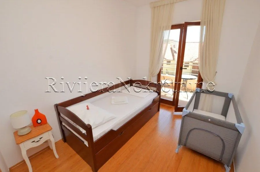 Prodaja, trosoban stan, 109m², Kamenari, Herceg Novi