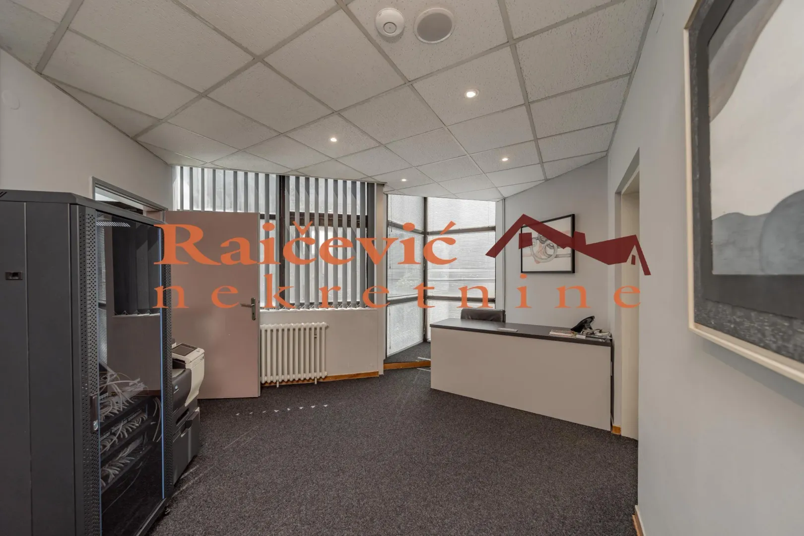 Izdavanje, poslovni prostor, 315m², Banovo Brdo, Beograd