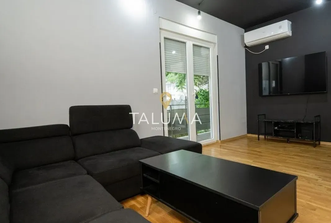 Izdavanje, jednosoban stan, 63m², Momišići, Podgorica