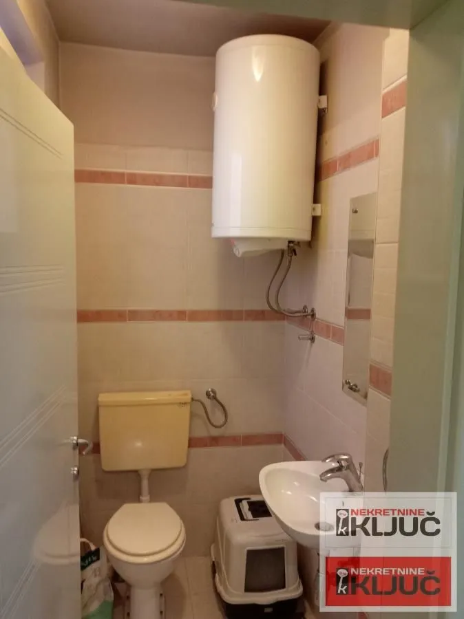 Prodaja, četvorosoban stan, 114m², Spens, Novi Sad Sve Podlokacije