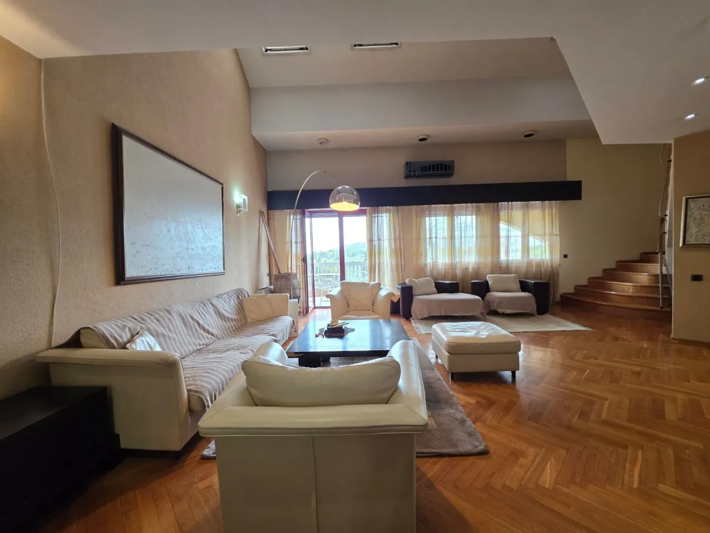 Sale, four bedroom apartment, 281m², Podgorica, Crna Gora