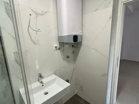 Prodaja, jednosoban stan, 42m², Bečići, Budva - image 13