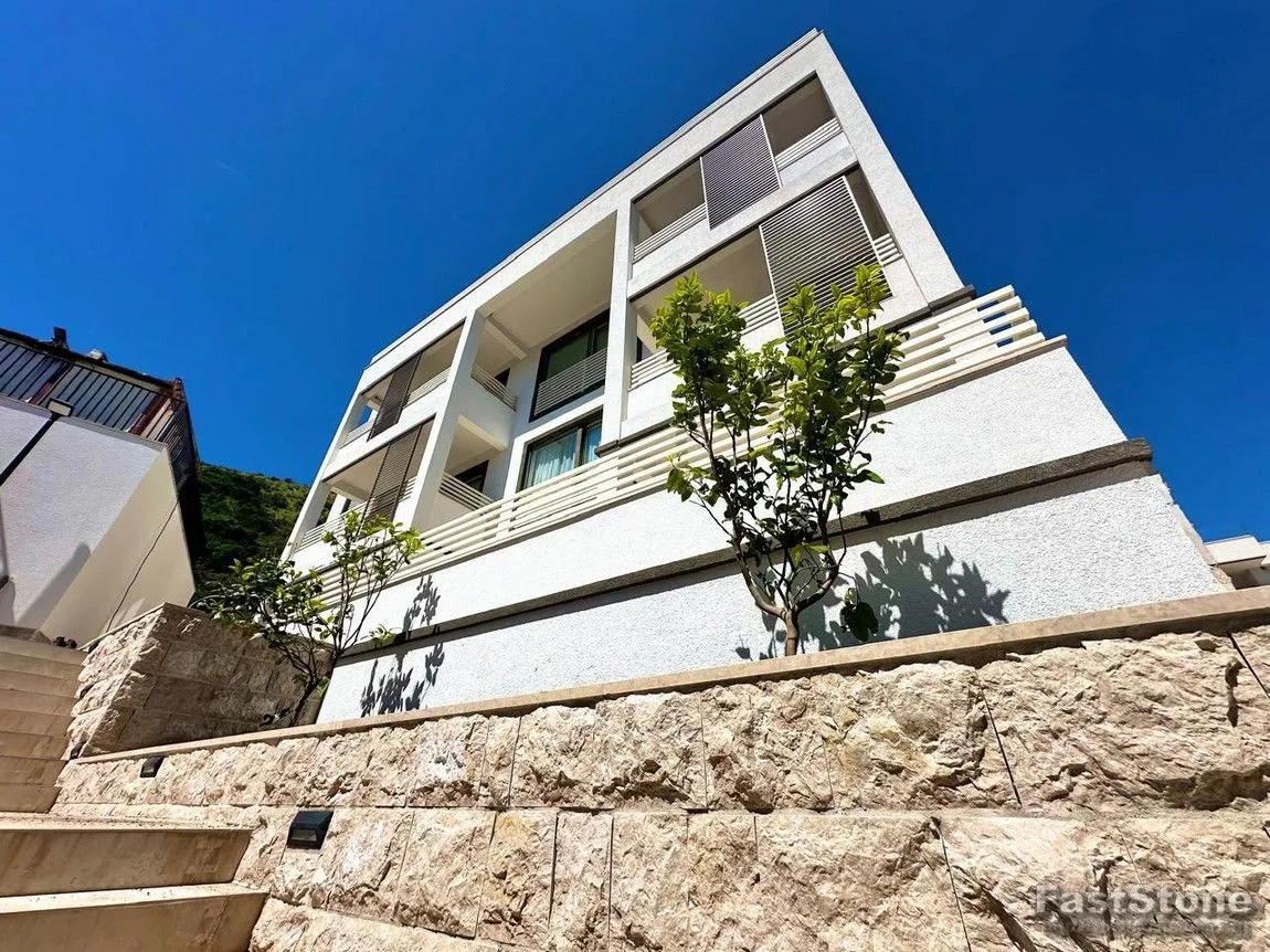 Prodaja, stan, 43m², Njivice, Herceg Novi