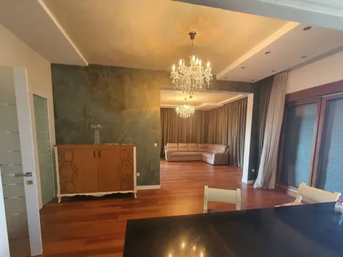 Rent, three bedroom apartment, 270m², Gorica C, Podgorica - image 9