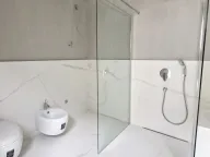 Sale, four bedroom apartment, 200m², Dobrota, Kotor - image 13