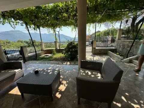 Izdavanje, dvosoban stan, 80m², Podi, Herceg Novi - image 11