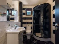 Sale, one bedroom apartment, 51m², Gospoština, Budva - image 8