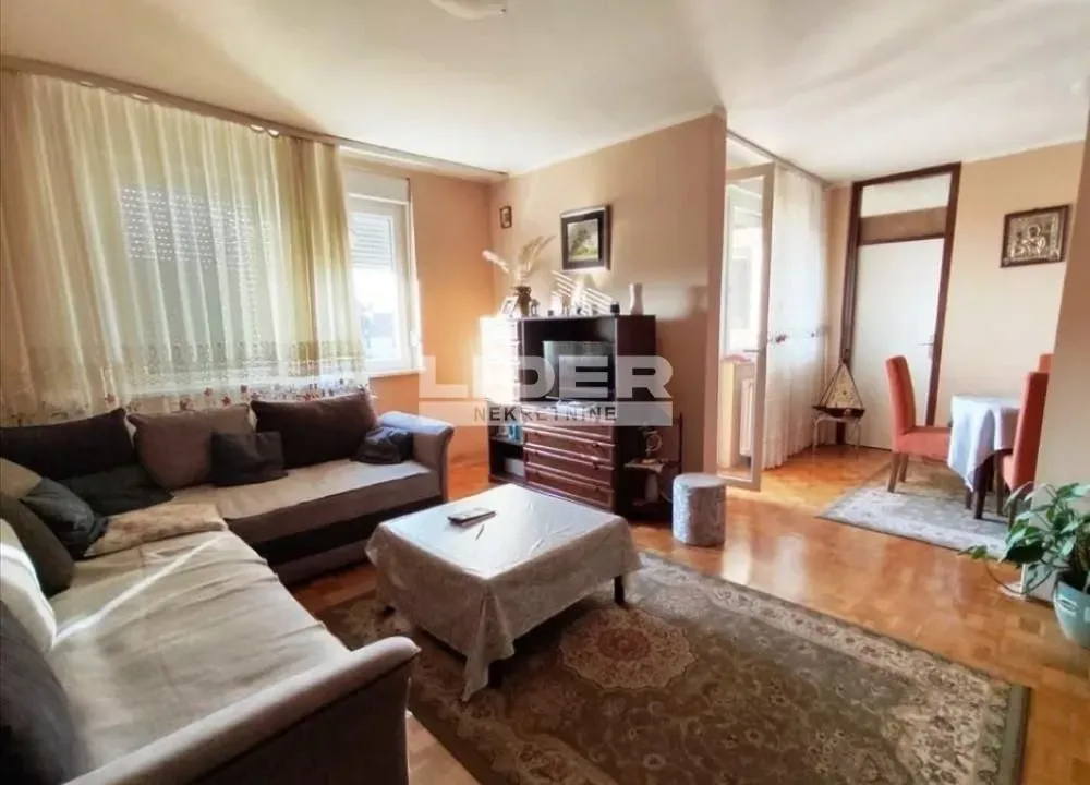 Prodaja, trosoban stan, 75m², Stari Grad, Beograd