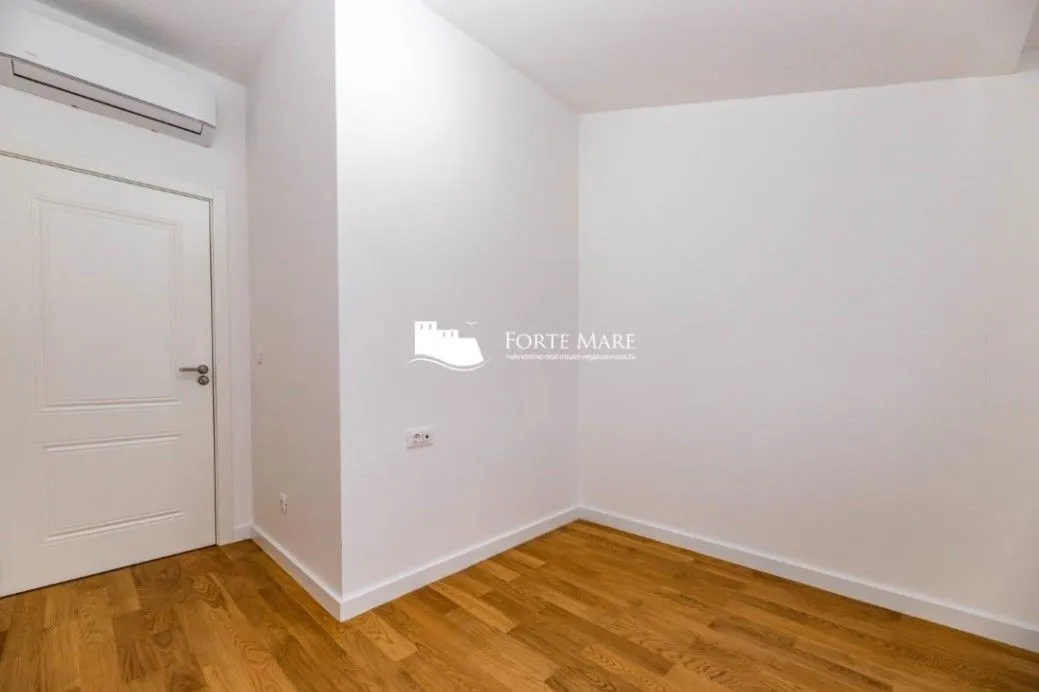 Prodaja, trosoban stan, 107m², Bijela, Herceg Novi