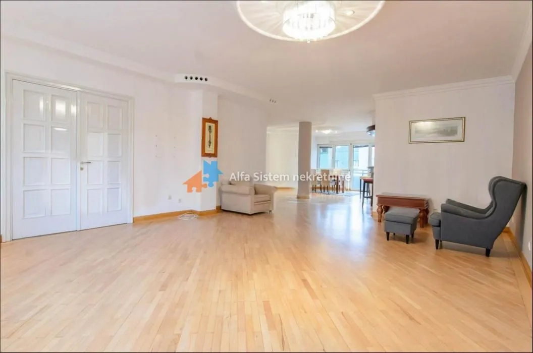 Rent, office space, 147m², Kalenić Pijaca, Vračar Sve Podlokacije