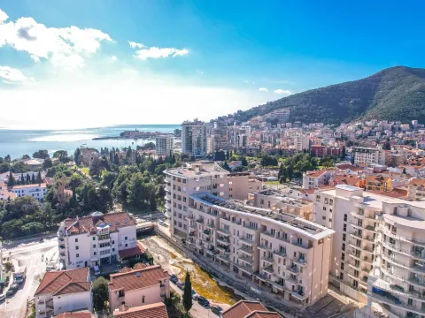Sale, three bedroom apartment, 170m², Centar, Budva - image 3