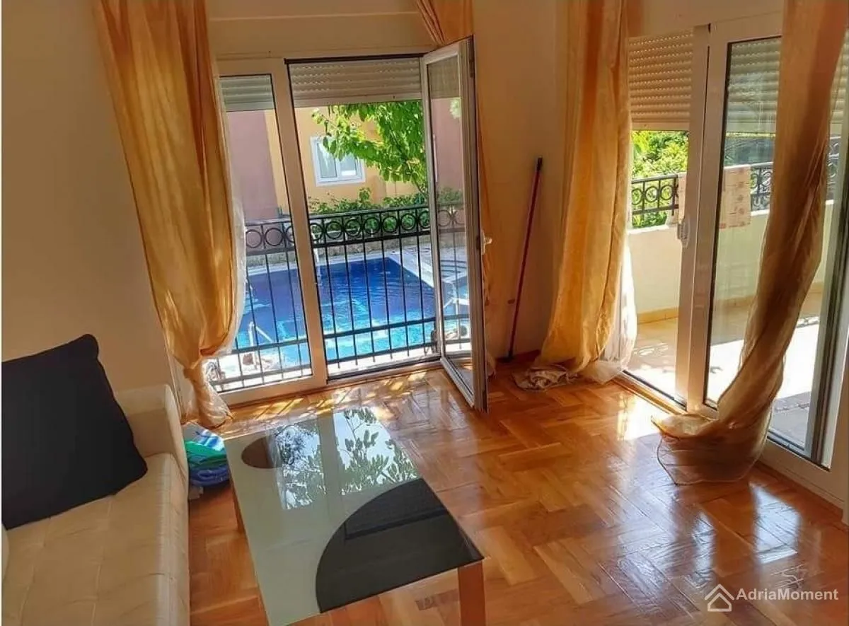 Prodaja, jednosoban stan, 65m², Podmaine, Budva