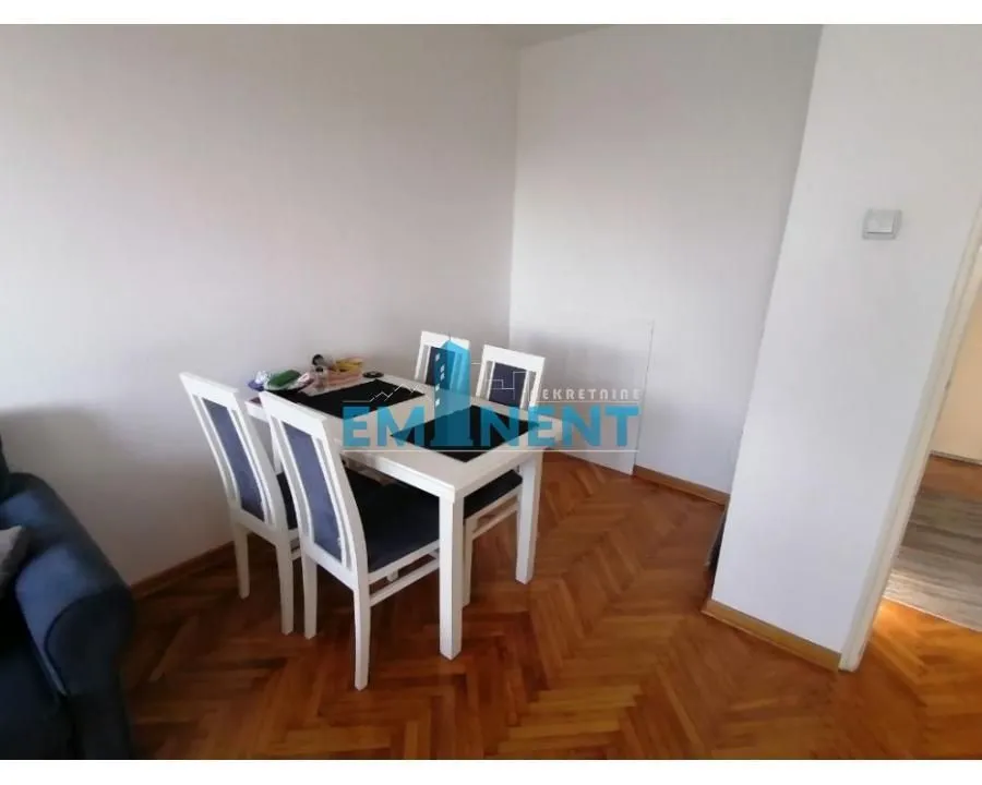 Izdavanje, dvosoban stan, 42m², Novi Beograd Blok 1 Fontana, Novi Beograd Sve Podlokacije