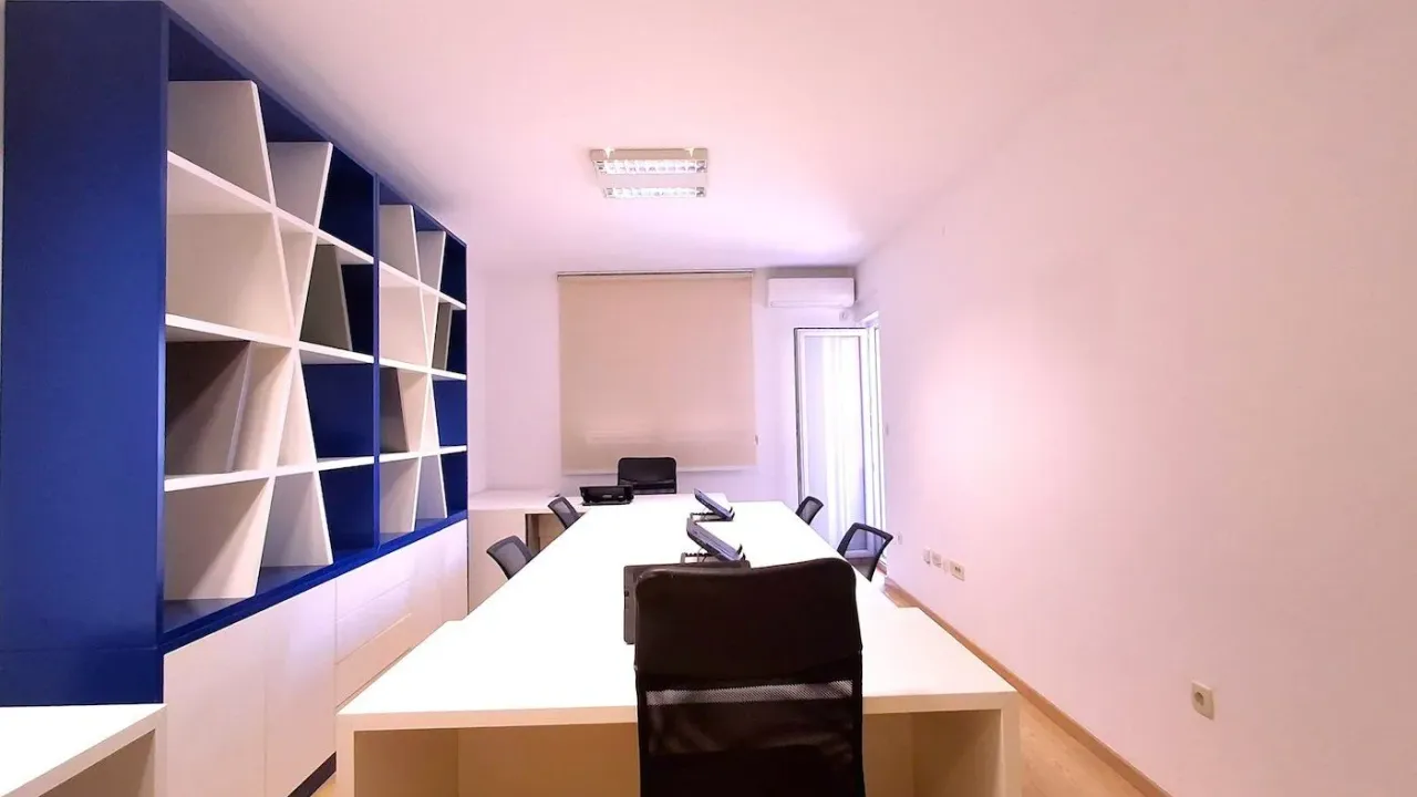 Rent, office space, 75m², City Kvart, Podgorica