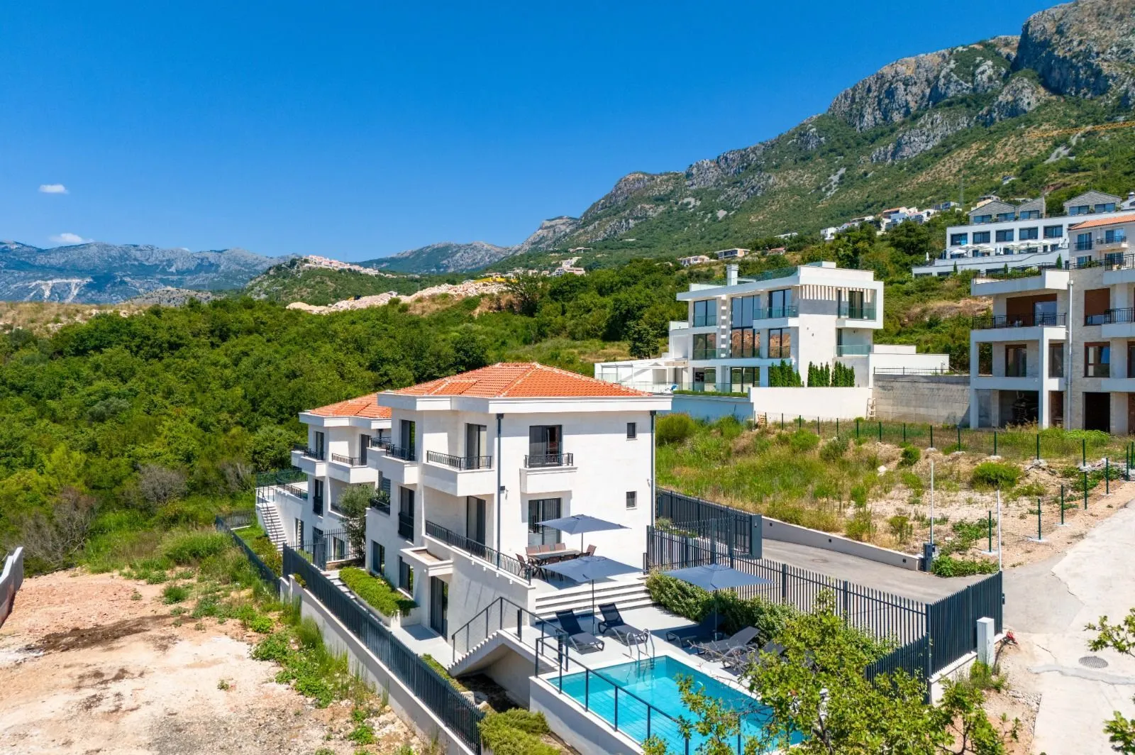 Prodaja, kuća, 318m², Reževići, Budva