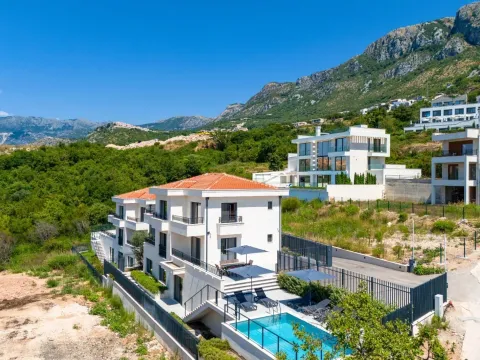 Prodaja, kuća, 318m², Reževići, Budva - image 1