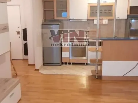 Izdavanje, dvosoban stan, 64m², Altina, Beograd